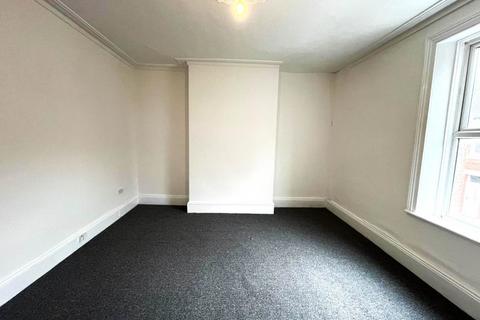 3 bedroom flat to rent, St Paul`s Road, Jarrow NE32