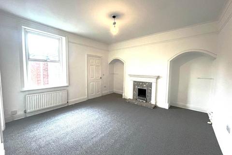 3 bedroom flat to rent, St Paul`s Road, Jarrow NE32