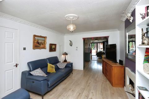 3 bedroom detached house for sale, Sherbourne Avenue, Chesterfield