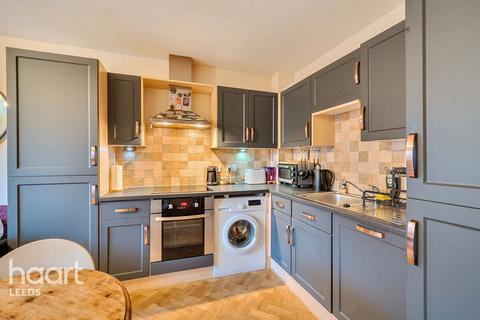 2 bedroom apartment for sale, Admiral Street, Leeds