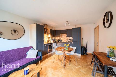 2 bedroom apartment for sale, Admiral Street, Leeds