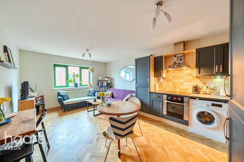2 bedroom apartment for sale, Admiral Street, Leeds
