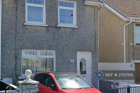 3 bedroom semi-detached house to rent, Penybryn Avenue, Cefn Fforest, Blackwood, NP12