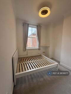 1 bedroom detached house to rent, Osborne House, Woodford Green, IG8