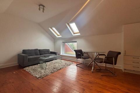 1 bedroom flat for sale, Hale Lane, Mill Hill, NW7