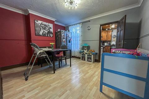 3 bedroom terraced house for sale, Gatacre Road, Ipswich