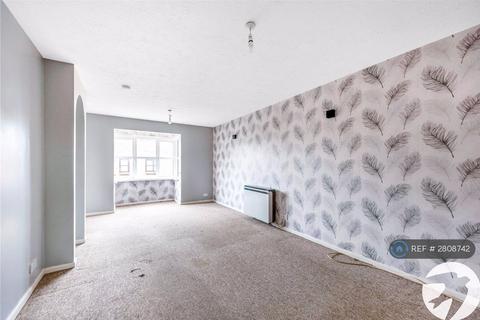 2 bedroom flat to rent, Unicorn Walk, Greenhithe, DA9
