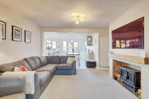 4 bedroom semi-detached house for sale, Alderleys, Benfleet, SS7
