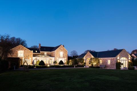 5 bedroom detached house for sale, Princes Tower Road, Jersey JE2