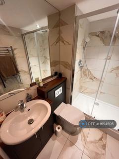 Studio to rent, John Dalton St, Manchester, M2
