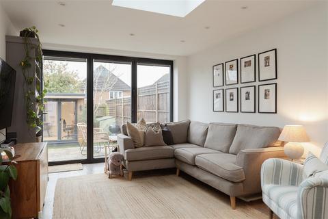 3 bedroom semi-detached house for sale, Albert Road North, Reigate