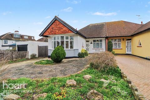 3 bedroom semi-detached bungalow for sale, Winsford Gardens, Westcliff-On-Sea