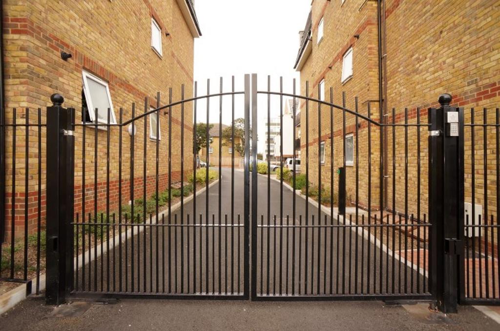 External Gate