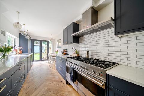 3 bedroom terraced house for sale, Chapel Avenue, Addlestone, Surrey, KT15
