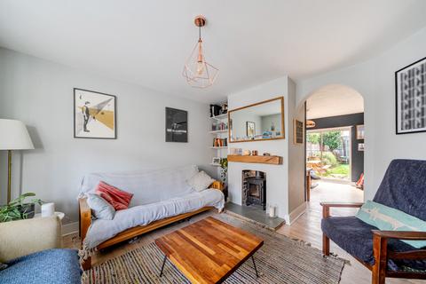 3 bedroom terraced house for sale, Chapel Avenue, Addlestone, Surrey, KT15