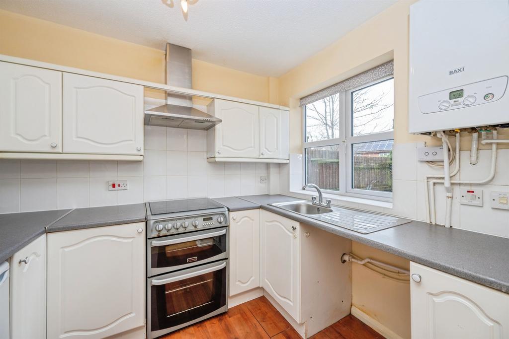 Kitchen: