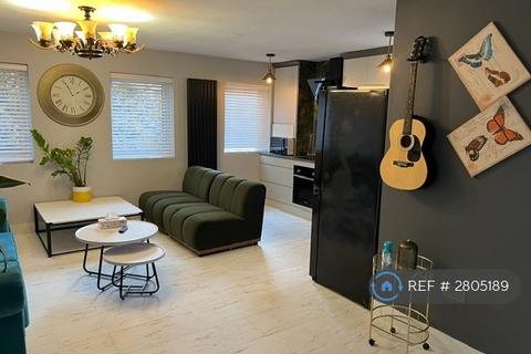 undefined, Pheasant Close, London, E16