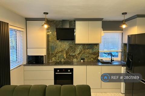 undefined, Pheasant Close, London, E16