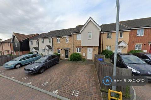 2 bedroom terraced house to rent, St. Stephens Crescent, Chadwell St. Mary, Grays, RM16