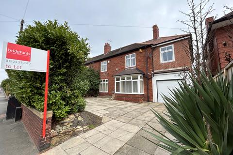 6 bed house for rent in Leeds Road, Wakefield, WF1