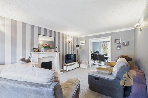 4 bedroom detached house for sale, Goldcrest Close, Colchester