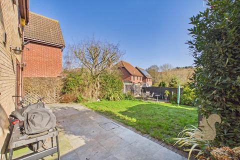 4 bedroom detached house for sale, Goldcrest Close, Colchester