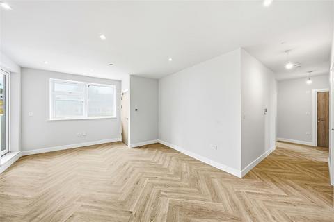 undefined, 24 Pemberton Court, Portlet Street, London