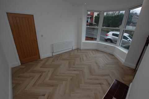 5 bedroom end of terrace house for sale, Hough Hill Road, Greater Manchester SK15