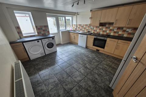 undefined, Crewkerne, TA18