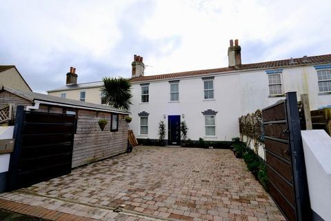 2 bedroom cottage for sale, 9 Rosemount Cottages, St. Saviour JE2