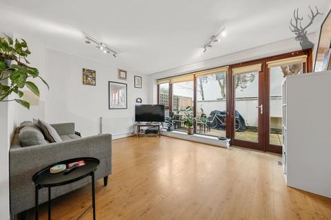 2 bedroom flat for sale, Eden Way, Bow