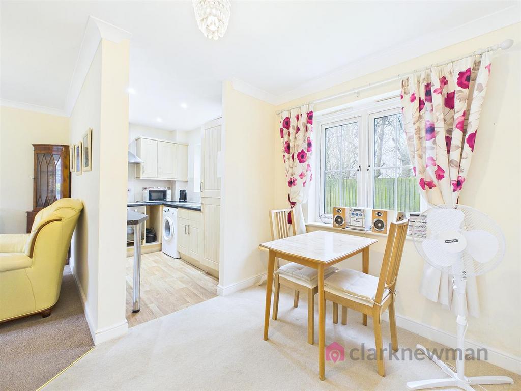 Dining Area/Kitchen