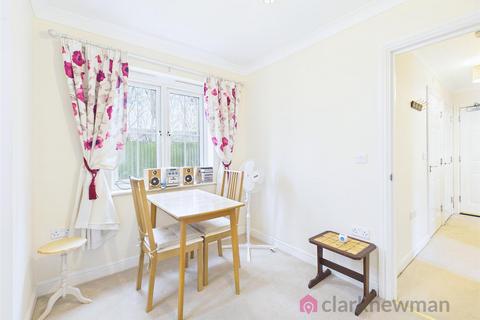 2 bedroom apartment for sale, Bromley Close, Harlow CM20