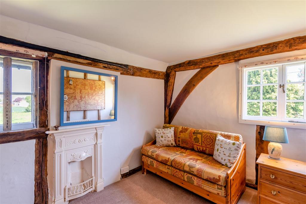 8646162-interior18.jpg