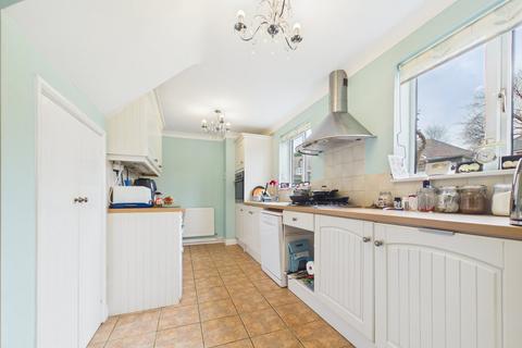 4 bedroom semi-detached house for sale, Severn Way, Tilehurst, Reading, RG30
