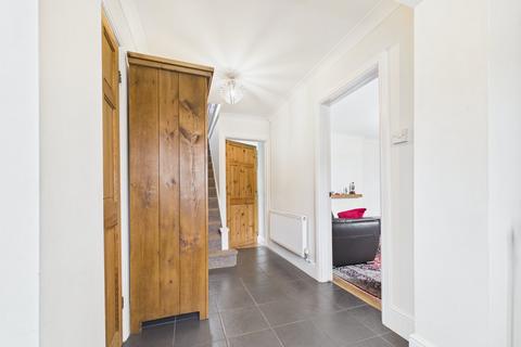 4 bedroom semi-detached house for sale, Severn Way, Tilehurst, Reading, RG30
