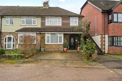 3 bedroom end of terrace house for sale, Coombe Avenue, Kent TN14