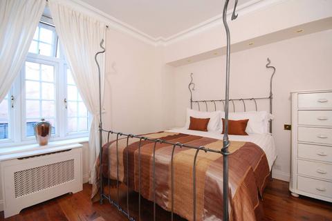 1 bedroom flat to rent, Hallam Street, Marylebone, London, W1W
