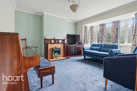 3 bedroom semi-detached house for sale, Woodside, Leigh-on-Sea