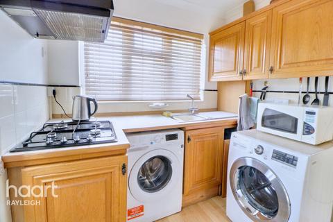 3 bedroom semi-detached house for sale, Woodside, Leigh-on-Sea