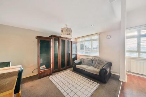 2 bedroom flat to rent, Colemans Hill,  Headington,  OX3