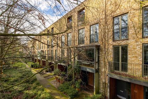 undefined, Aberdeen Avenue, Cambridge, CB2