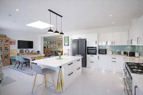 undefined, Mayday Gardens, London SE3