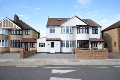 undefined, Mayday Gardens, London SE3