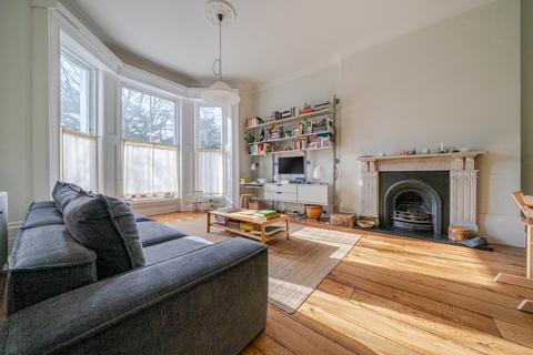 3 bedroom flat for sale, St. Johns Park, Blackheath, London, SE3
