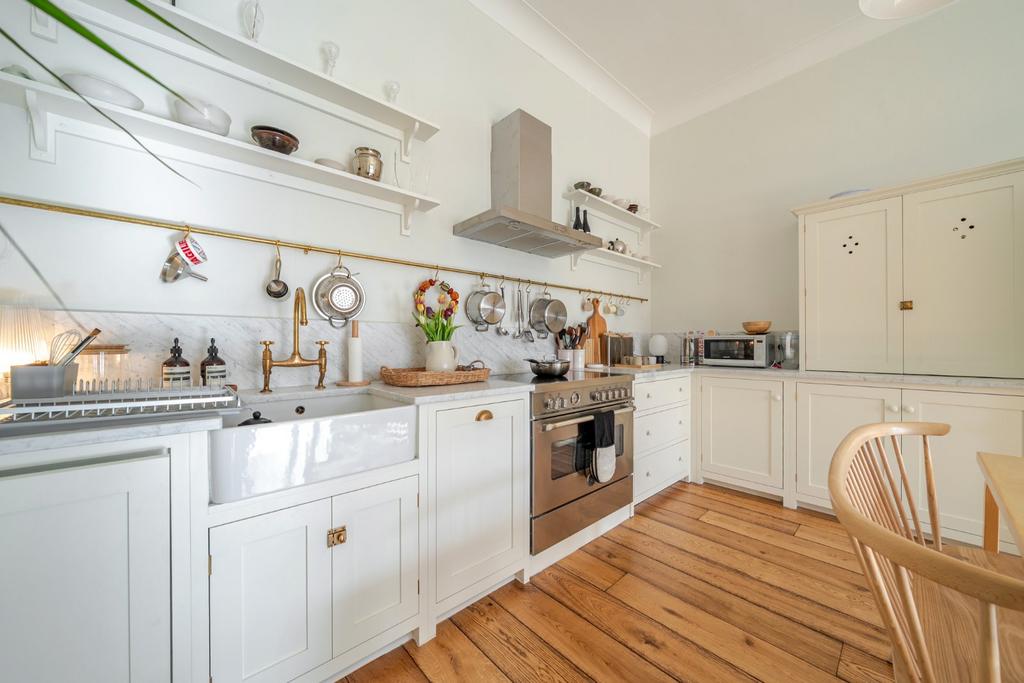 Reception/Kitchen