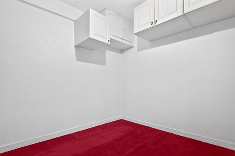 2 bedroom flat for sale, White City Estate, London