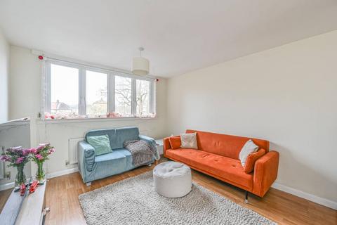 1 bedroom flat for sale, Cromwell Road, Oval, London, SW9