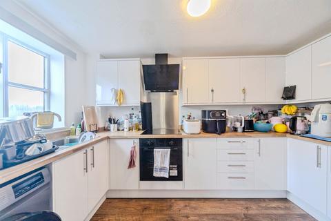 3 bedroom maisonette for sale, Grace Avenue, Oldbrook, Milton Keynes