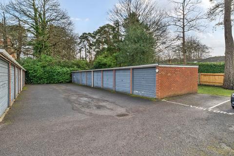 2 bedroom apartment for sale, Court Gardens, Camberley, Surrey, GU15